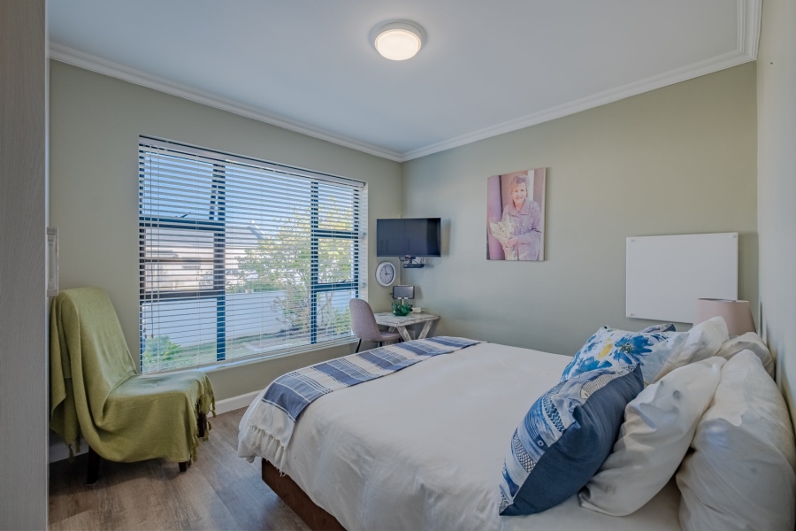 3 Bedroom Property for Sale in Sandbaai Western Cape